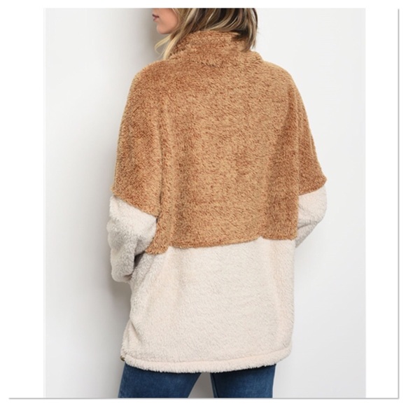 LAST ONE Camel & Ivory Faux Sherpa Fleece Pullover - Picture 5 of 8